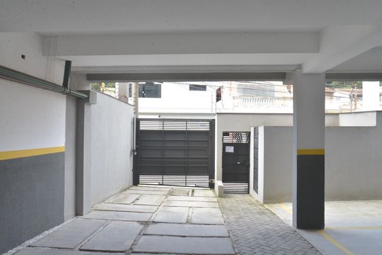 Garagem de apartamento para alugar com 2 quartos, 110m² em Vila Príncipe de Gales, Santo André