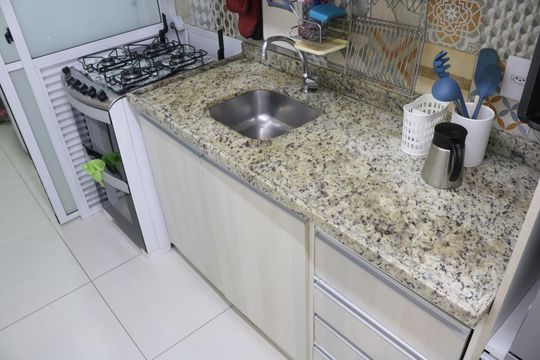 Cozinha de apartamento à venda com 3 quartos, 68m² em Bom Retiro, São Paulo