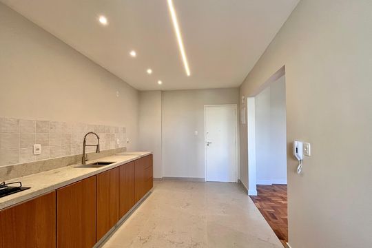 Cozinha de apartamento à venda com 3 quartos, 86m² em Botafogo, Rio de Janeiro