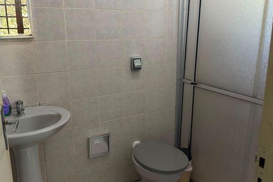 Banheiro de casa à venda com 4 quartos, 2500m² em Chácaras São Bento, Valinhos