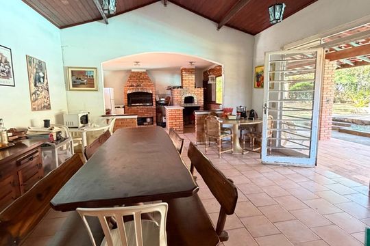 Área externa de casa à venda com 4 quartos, 2500m² em Chácaras São Bento, Valinhos