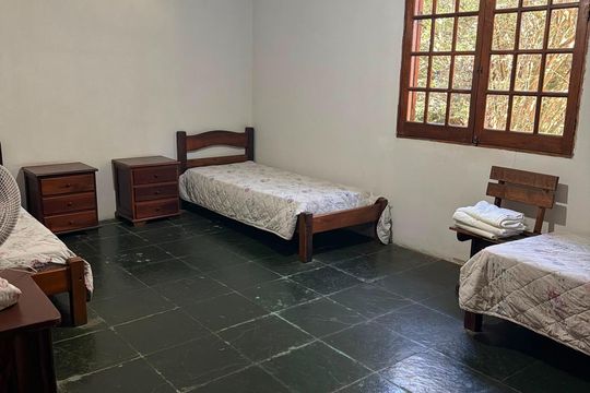 Quarto de casa à venda com 4 quartos, 2500m² em Chácaras São Bento, Valinhos