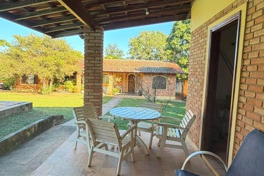 Área externa de casa à venda com 4 quartos, 2500m² em Chácaras São Bento, Valinhos