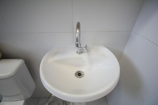 Banheiro de apartamento para alugar com 2 quartos, 40m² em Jardim Taboao, São Paulo