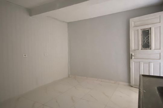 Sala -Cozinha de casa para alugar com 1 quarto, 50m² em Jardim das Flores, Osasco