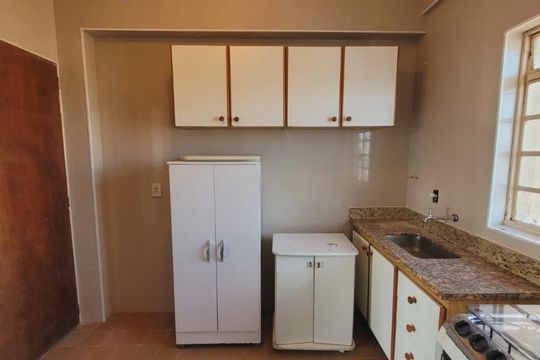 Cozinha de apartamento para alugar com 3 quartos, 76m² em Jardim America, Belo Horizonte