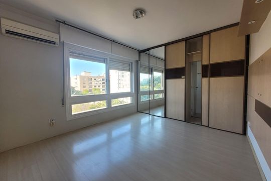 Apartamento para alugar com 3 quartos, 376m² em Bom Fim, Porto Alegre