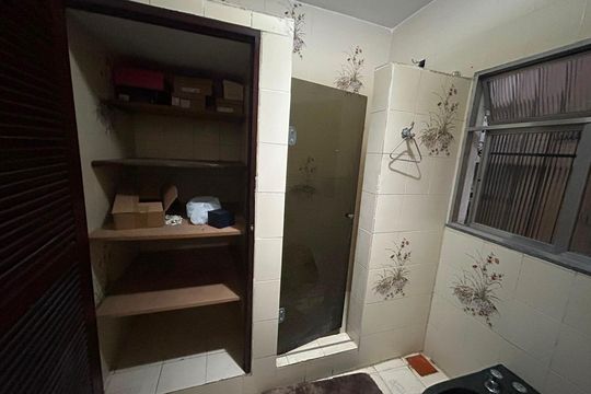 Banheiro de casa para alugar com 3 quartos, 200m² em Piedade, Rio de Janeiro