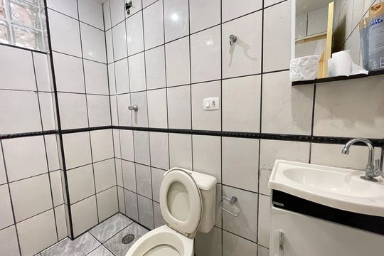 Banheiro  de apartamento para alugar com 2 quartos, 51m² em Jardim São Jorge, São Paulo