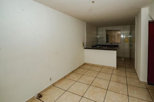 Sala de casa de condomínio à venda com 2 quartos, 99m² em São Benedito, Belo Horizonte