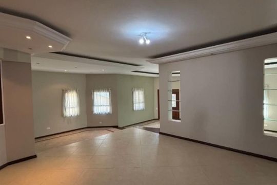 Sala de casa de condomínio para alugar com 3 quartos, 293m² em Nova Higienópolis, Barueri