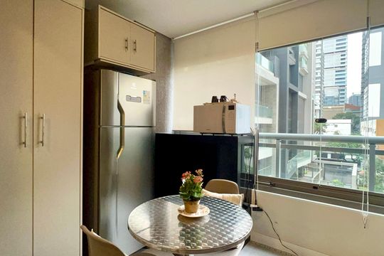 Cozinha de kitnet/studio à venda com 1 quarto, 30m² em Pinheiros, São Paulo