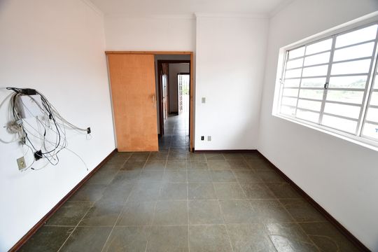 Escritório de casa para alugar com 3 quartos, 284m² em Parque Taquaral, Campinas