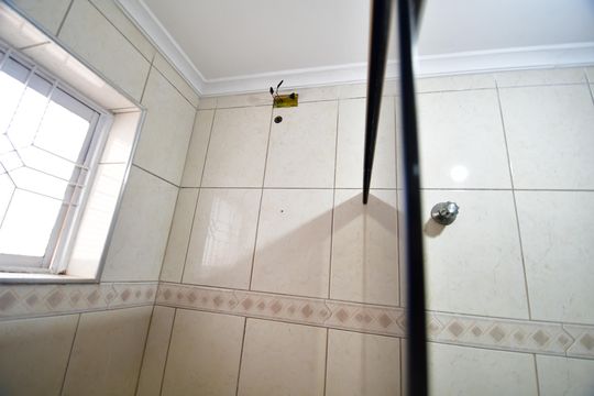 Banheiro de casa para alugar com 3 quartos, 284m² em Parque Taquaral, Campinas