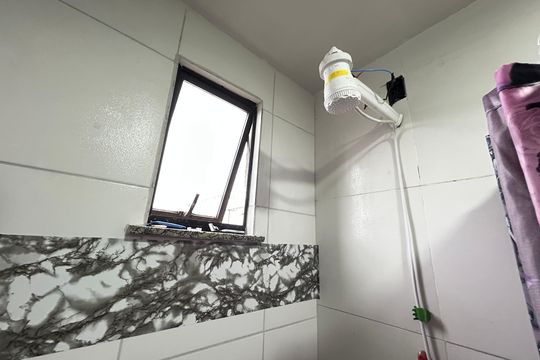 Banheiro de apartamento para alugar com 3 quartos, 55m² em Bento Ribeiro, Rio de Janeiro