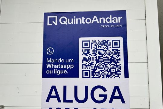 Placa de apartamento para alugar com 3 quartos, 55m² em Bento Ribeiro, Rio de Janeiro