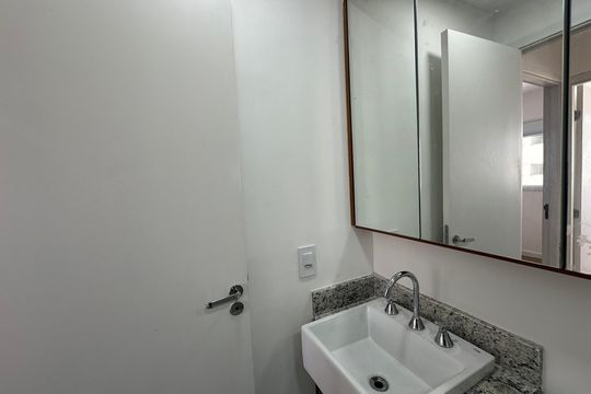 Banheiro de apartamento para alugar com 2 quartos, 50m² em Jardim Esperanca, Barueri