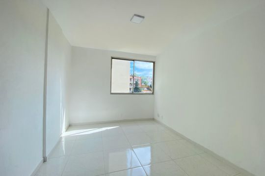 Apartamento para alugar com 2 quartos, 64m² em Todos Os Santos, Rio de Janeiro