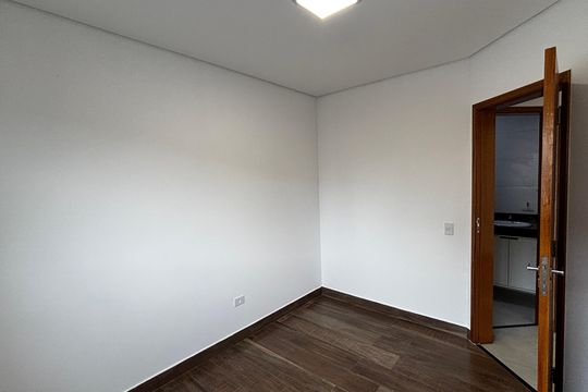 Quarto 1 de apartamento para alugar com 2 quartos, 48m² em Vila Alice, Santo André