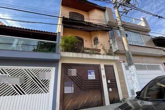 Fachada + Placa de casa à venda com 4 quartos, 160m² em Aricanduva, São Paulo