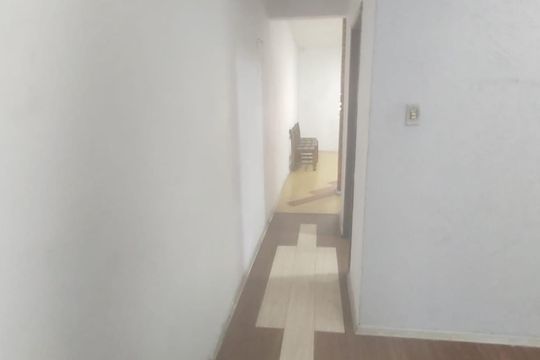 Corredor de casa à venda com 3 quartos, 150m² em Cidade Líder, São Paulo