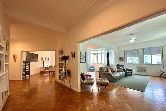 Apartamento à venda com 4 quartos, 270m² em Copacabana, Rio de Janeiro