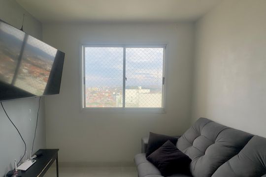 Sala de apartamento para alugar com 2 quartos, 45m² em Jardim Gracinda, Guarulhos