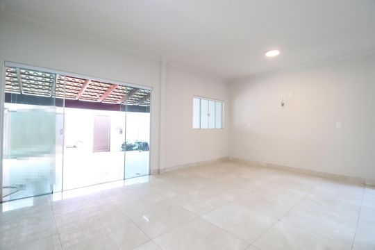 Sala de casa para alugar com 4 quartos, 360m² em Granada, Uberlândia