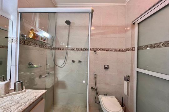 Banheiro social  de apartamento para alugar com 3 quartos, 301m² em Copacabana, Rio de Janeiro