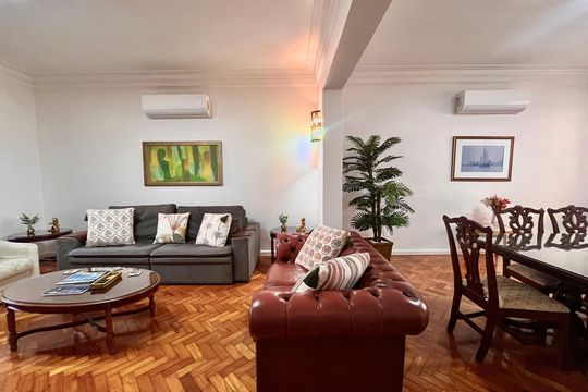 Sala  de apartamento para alugar com 3 quartos, 301m² em Copacabana, Rio de Janeiro