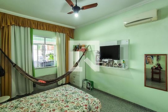 Casa à venda com 3 quartos, 315m² em Parada de Lucas, Rio de Janeiro
