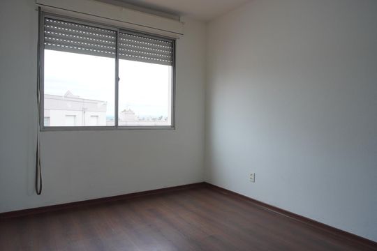 Quarto 1 de apartamento para alugar com 2 quartos, 55m² em Morro Santana, Porto Alegre