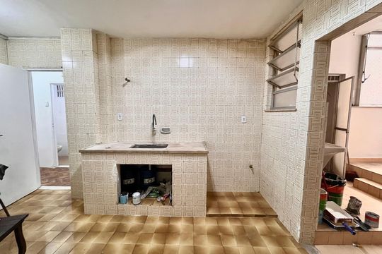 Cozinha  de apartamento à venda com 3 quartos, 121m² em Copacabana, Rio de Janeiro