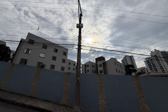 Fachada  de apartamento à venda com 2 quartos, 53m² em Jardim Flor da Montanha, Guarulhos