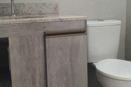 Banheiro de kitnet/studio para alugar com 1 quarto, 24m² em Vila Olímpia, São Paulo