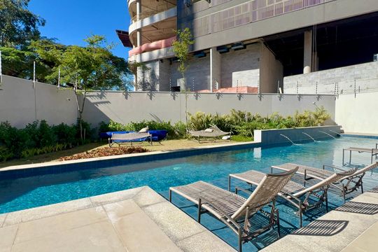 Piscina de apartamento para alugar com 1 quarto, 37m² em Pinheiros, São Paulo