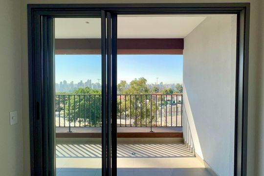 Varanda de apartamento para alugar com 2 quartos, 48m² em Pinheiros, São Paulo