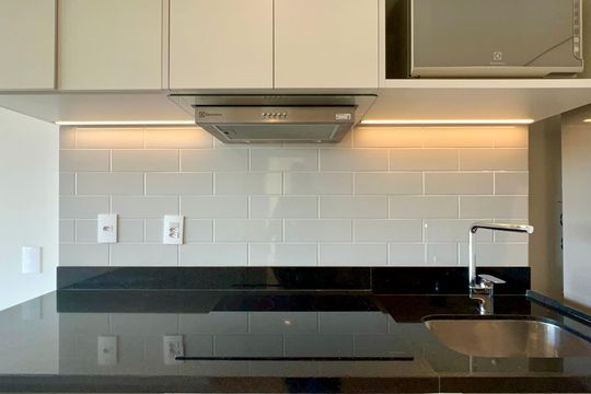 Cozinha de apartamento para alugar com 2 quartos, 48m² em Pinheiros, São Paulo