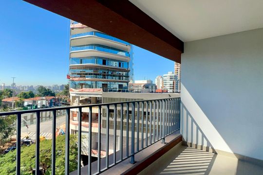 Varanda de apartamento para alugar com 2 quartos, 48m² em Pinheiros, São Paulo