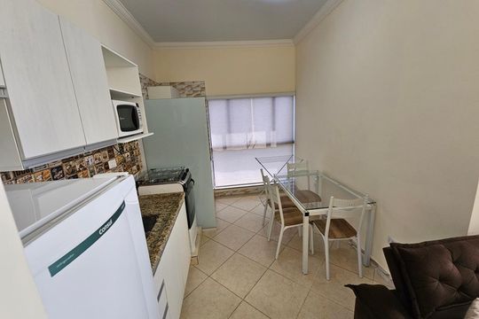 Cozinha de kitnet/studio para alugar com 1 quarto, 45m² em Centro, Taubaté