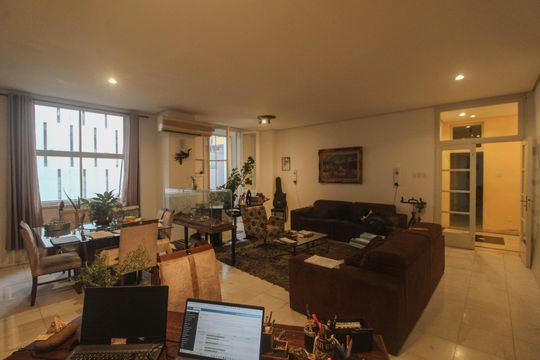 Apartamento para alugar com 3 quartos, 230m² em Centro Histórico, Porto Alegre