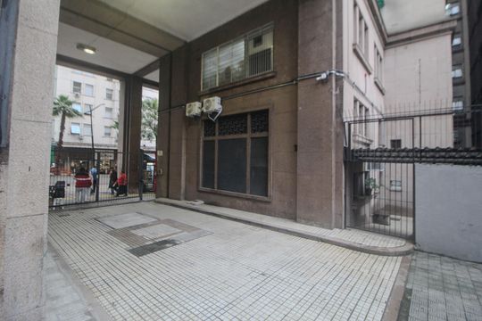 Garagem de apartamento para alugar com 3 quartos, 230m² em Centro Histórico, Porto Alegre