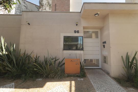 Fachada de apartamento à venda com 1 quarto, 26m² em Jardim da Gloria, São Paulo