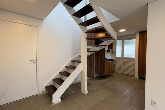 Apartamento para alugar com 1 quarto, 75m² em Vila Monumento, São Paulo