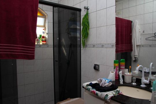 Casa à venda com 3 quartos, 220m² em Jardim Nice, São Paulo