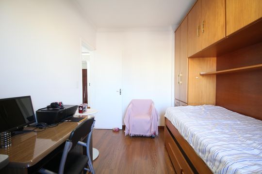 Apartamento para alugar com 2 quartos, 54m² em Jardim Monte Alegre, Taboão da Serra
