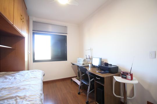 Apartamento para alugar com 2 quartos, 54m² em Jardim Monte Alegre, Taboão da Serra