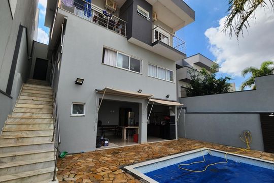 Área externa de casa à venda com 3 quartos, 247m² em Jardim Alto da Colina, Valinhos