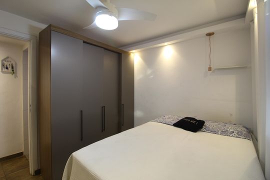 Quarto de apartamento à venda com 1 quarto, 350m² em Taquara, Rio de Janeiro