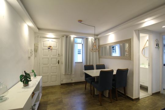 Sala de apartamento à venda com 1 quarto, 350m² em Taquara, Rio de Janeiro